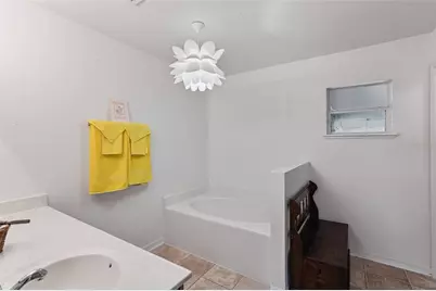 13912 Coronado Drive, Spring Hill, FL 34609 - Photo 20