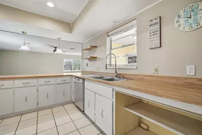 2842 Springdell Circle, Valrico, FL 33596 - Photo 48