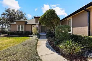 18991 Crooked Ln, Lutz, FL 33548 - Photo 2