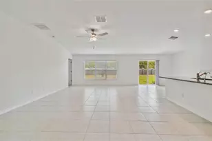 9828 Branching Ship Trace Trace, Wesley Chapel, FL 33545 - Photo 10