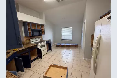 8101 Water Tower Drive, Tampa, FL 33619 - Photo 4