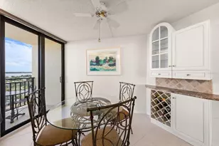 690 Island Way, Clearwater Beach, FL 33767 - Photo 16