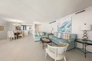 690 Island Way, Clearwater Beach, FL 33767 - Photo 10