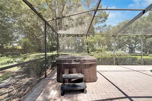 18006 Clear Lake Dr, Lutz, FL 33548 - Photo 10