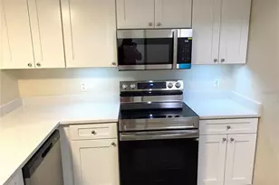 11241 Cedar Hollow Ln, Tampa, FL 33618 - Photo 4