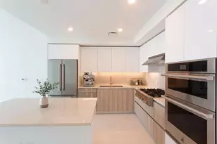 400 Central Ave, Saint Petersburg, FL 33701 - Photo 10