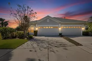 7403 Surrey Wood Ln, Apollo Beach, FL 33572 - Photo 2