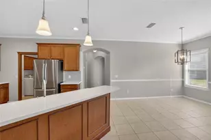 7403 Surrey Wood Ln, Apollo Beach, FL 33572 - Photo 14