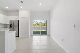 282 27th St SE, Ruskin, FL 33570 - Photo 6