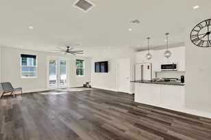 1299 5th St S, Saint Petersburg, FL 33701 - Photo 6