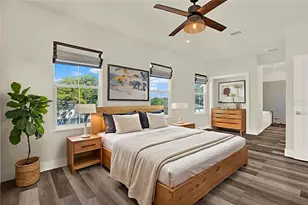 1299 5th St S, Saint Petersburg, FL 33701 - Photo 12