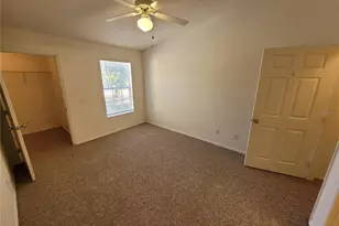 36100 Lake Chase Blvd, Zephyrhills, FL 33541 - Photo 16