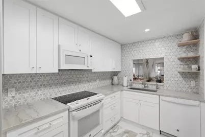 6600 Sunset Way #410, Saint Pete Beach, FL 33706 - Photo 4