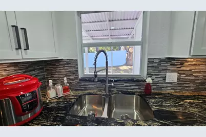 1092 N Florida Avenue, Tarpon Springs, FL 34689 - Photo 36