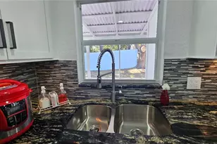 1092 N Florida Ave, Tarpon Springs, FL 34689 - Photo 36