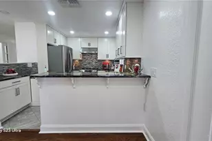 1092 N Florida Ave, Tarpon Springs, FL 34689 - Photo 18