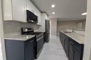 5523 Venetian Blvd NE, Saint Petersburg, FL 33703 - Photo 8