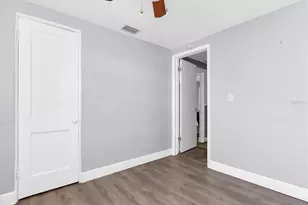 5107 37th St N, Saint Petersburg, FL 33714 - Photo 22