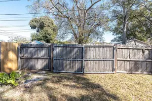 5107 37th St N, Saint Petersburg, FL 33714 - Photo 24