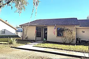 2009 Cedar Run Dr, Plant City, FL 33563 - Photo 2