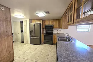 2009 Cedar Run Dr, Plant City, FL 33563 - Photo 8