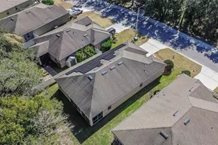 2819 Holly Bluff Ct, Plant City, FL 33566 - Photo 6