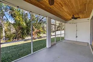 2819 Holly Bluff Ct, Plant City, FL 33566 - Photo 42