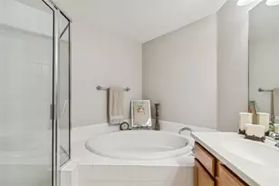 822 Lantern Way, Clearwater, FL 33765 - Photo 48