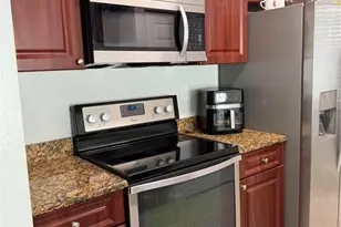 1407 Piney Branch Cir, Valrico, FL 33594 - Photo 12