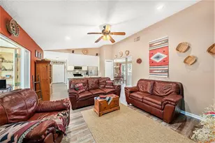 6709 Peachtree Dr, Temple Terrace, FL 33617 - Photo 8