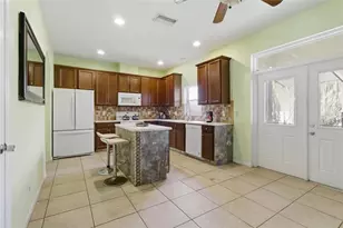 11152 Creek Haven Dr, Riverview, FL 33569 - Photo 6