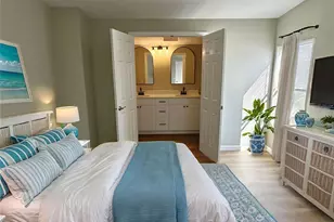 6827 Mt Pleasant Rd NE, Saint Petersburg, FL 33702 - Photo 18