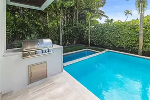 4433 N Bay Rd, Miami Beach, FL 33140 - Photo 16