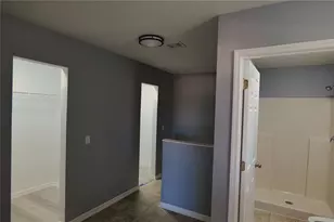 706 Brenton Leaf Dr, Ruskin, FL 33570 - Photo 16