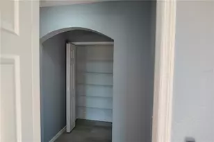 706 Brenton Leaf Dr, Ruskin, FL 33570 - Photo 8