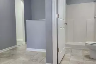 706 Brenton Leaf Dr, Ruskin, FL 33570 - Photo 32