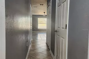 706 Brenton Leaf Dr, Ruskin, FL 33570 - Photo 22