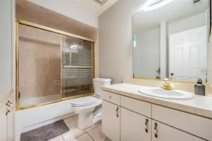 3819 W Horatio St, Tampa, FL 33609 - Photo 16