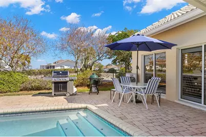 2035 Hawaii Avenue NE, Saint Petersburg, FL 33703 - Photo 50