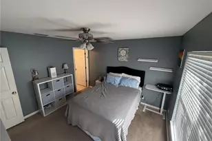 3858 Island Way, Saint Petersburg, FL 33705 - Photo 10