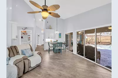 4787 Klosterman Oaks Boulevard, Palm Harbor, FL 34683 - Photo 16