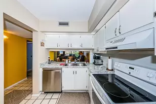 6273 Bahia Del Mar Blvd, Saint Petersburg, FL 33715 - Photo 10