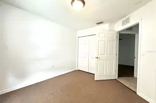 1121 Dr Martin Luther King Jr Street S, Saint Petersburg, FL 33705 - Photo 8