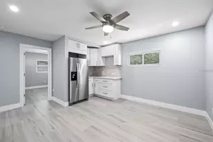 817 W Bougainvillea Ave, Tampa, FL 33612 - Photo 16