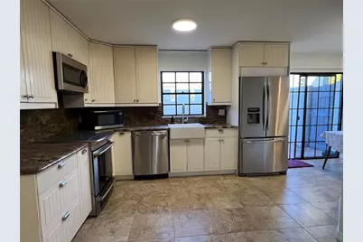 18714 Wimbledon Circle #18714, Lutz, FL 33558 - Photo 4