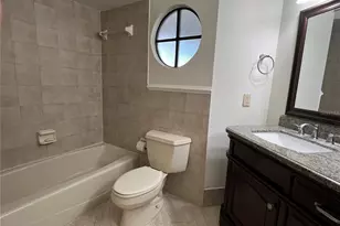 18714 Wimbledon Cir, Lutz, FL 33558 - Photo 18