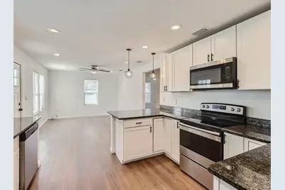 808 E Orchid Avenue, Tampa, FL 33612 - Photo 6