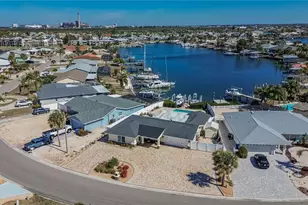 6404 Lake Sunrise Dr, Apollo Beach, FL 33572 - Photo 46