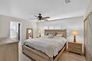 6404 Lake Sunrise Dr, Apollo Beach, FL 33572 - Photo 28