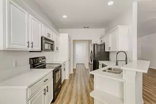 3891 Whistlewood Cir, Lakeland, FL 33811 - Photo 10